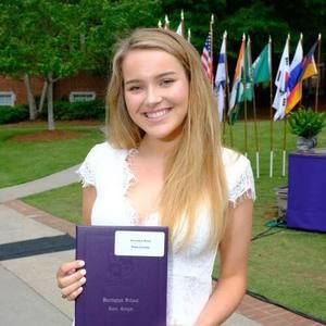 Meet your Posher, Sara